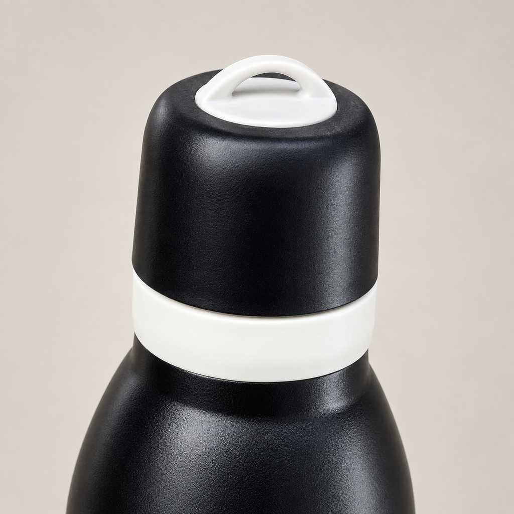 Owala FreeSip 550ml Black bottle lid and carry loop