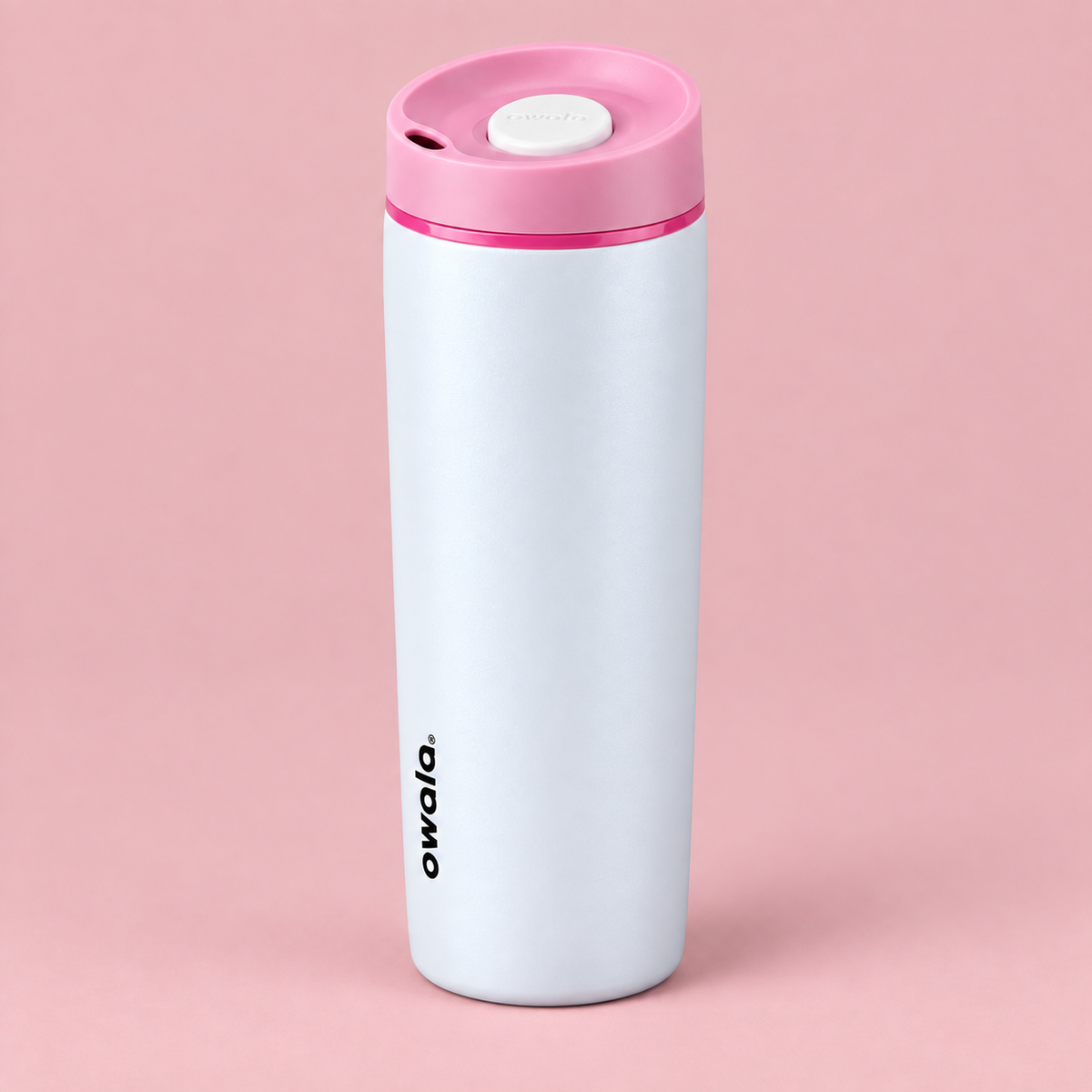 Owala SmoothSip Slider 590ml White angled view